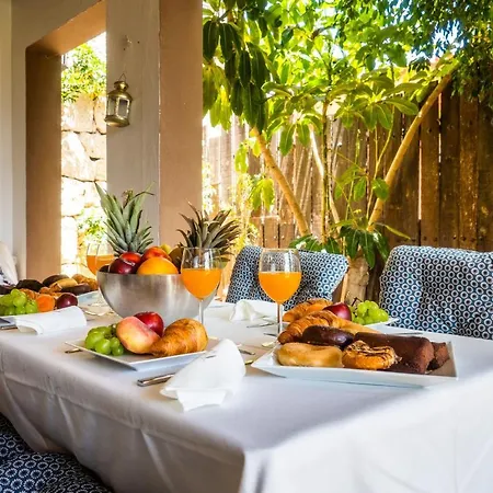 别墅 Deluxe Bella Air Con & Heated Pool, Tenerife South Chayofa