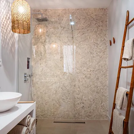 Deluxe Bella Air Con & Heated Pool, Tenerife South